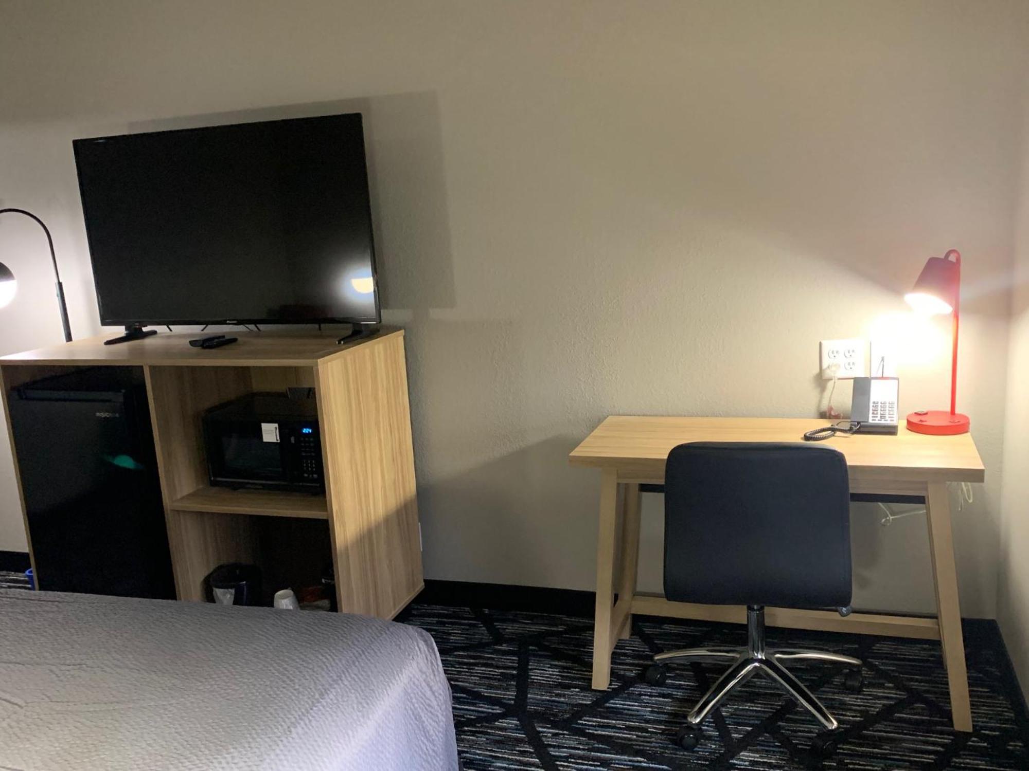 Super 8 By Wyndham Kirksville-University Area ภายนอก รูปภาพ