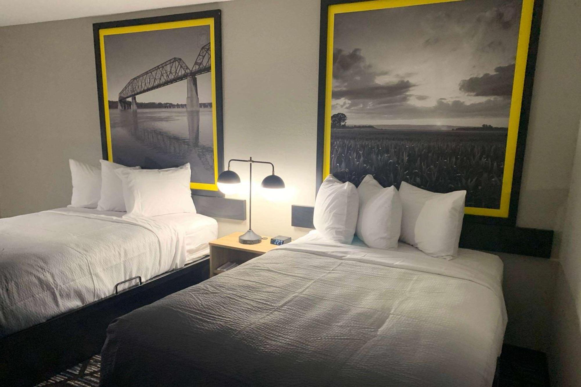 Super 8 By Wyndham Kirksville-University Area ภายนอก รูปภาพ