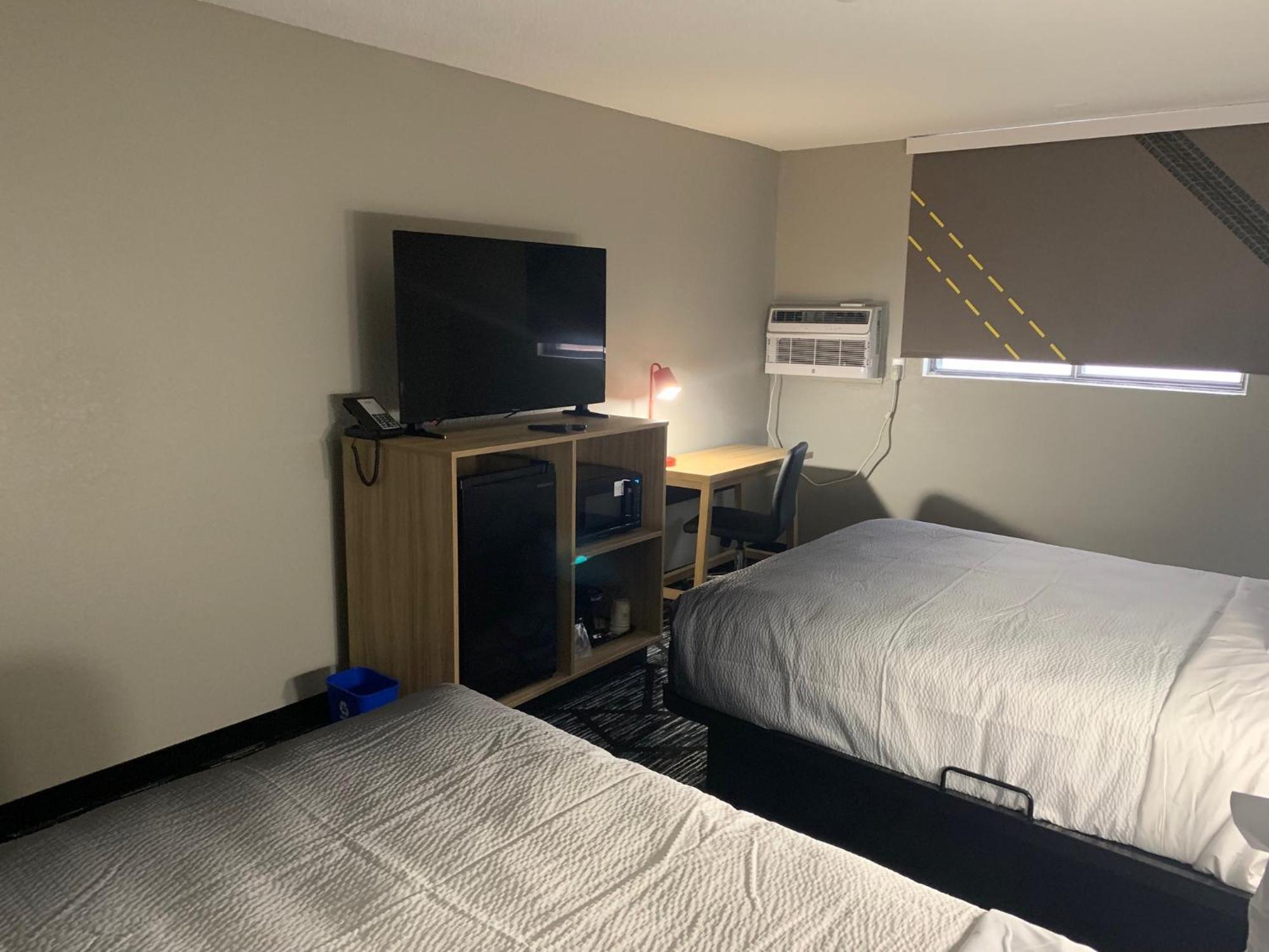 Super 8 By Wyndham Kirksville-University Area ภายนอก รูปภาพ