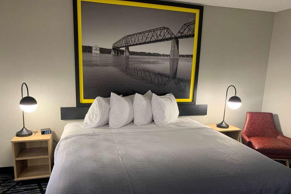 Super 8 By Wyndham Kirksville-University Area ห้อง รูปภาพ