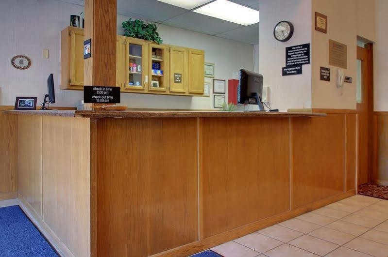 Super 8 By Wyndham Kirksville-University Area ภายนอก รูปภาพ